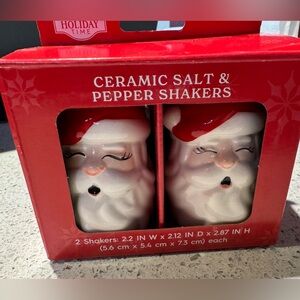 Christmas Santa Claus Ceramic Salt & Pepper Shaker Set